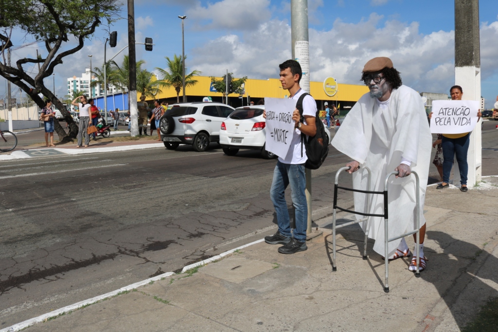 SMTT inicia série de ações educativas em memória às vítimas do trânsito - SMTT Aracaju